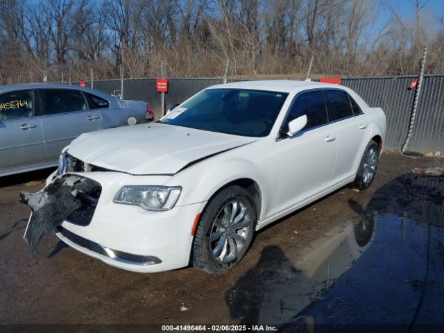 2C3CCARG5GH305269 Chrysler 300 Limited