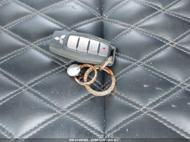 2022 MITSUBISHI OUTLANDER JA4J4VA82NZ077220 Photo 10