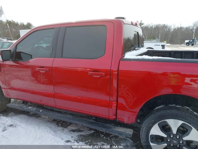 Ford F-150 Lightning Platinum 2023 1FT6W1EV2PWG16485 Image 14