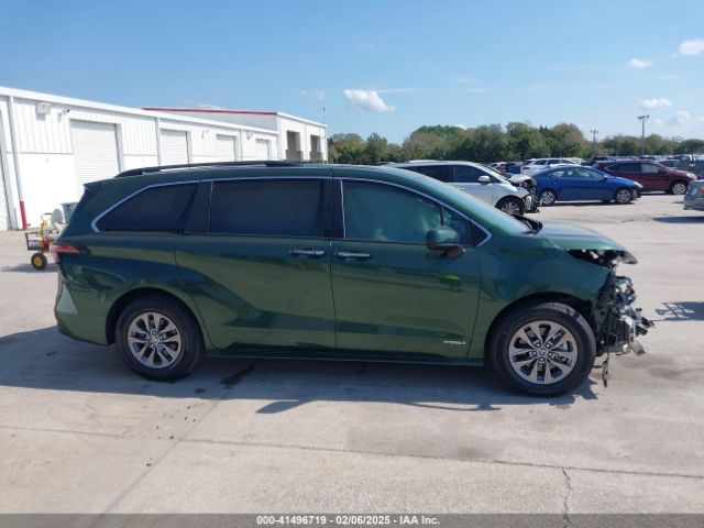 5TDYRKEC9MS062975 Toyota SIENNA XLE