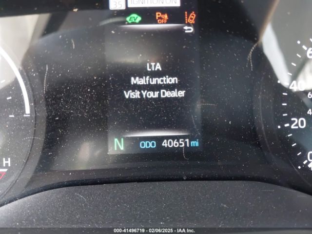 5TDYRKEC9MS062975 Toyota SIENNA XLE
