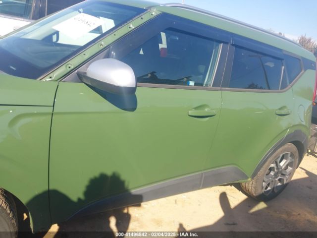 KNDJ23AU7L7108564 KIA Soul X-line