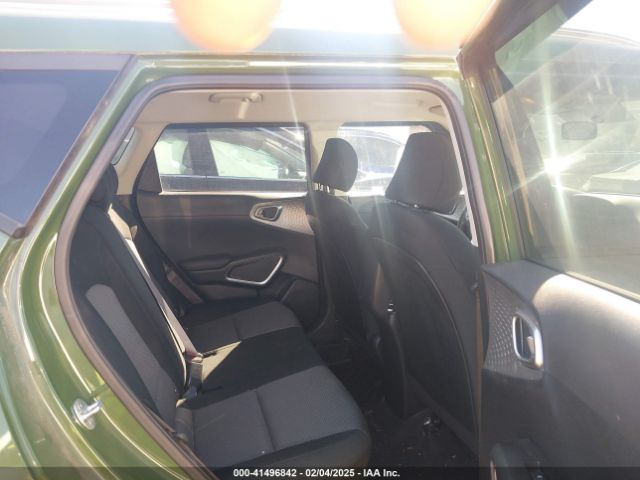 KNDJ23AU7L7108564 KIA Soul X-line