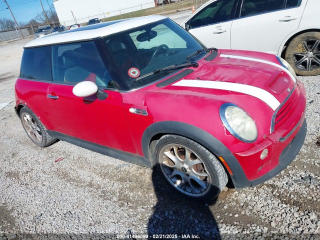 2006 MINI COOPER S WMWRE33556TN28185 Photo 0