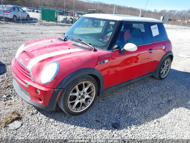2006 MINI COOPER S WMWRE33556TN28185 Photo 1