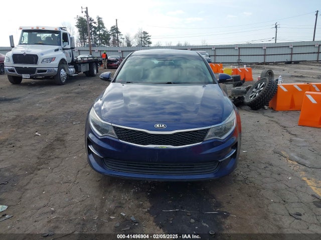 5XXGT4L38HG127592 KIA Optima Lx