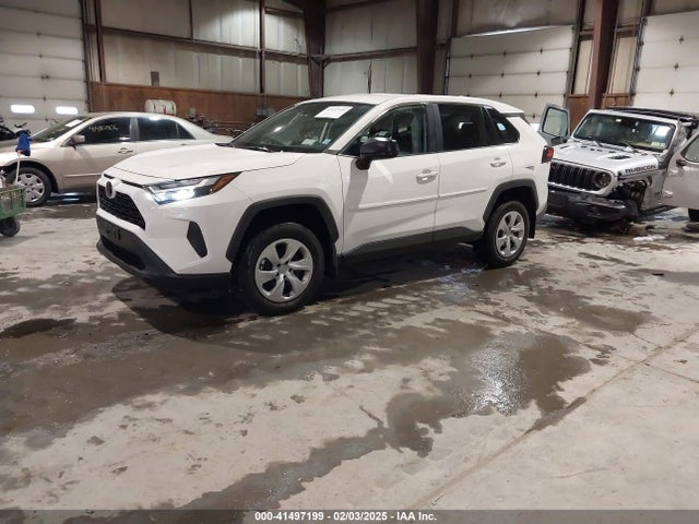 Toyota RAV4 LE 2024 2T3F1RFV4RC397446 Image 2