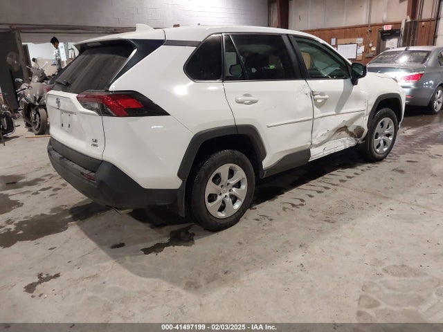 Toyota RAV4 LE 2024 2T3F1RFV4RC397446 Image 4