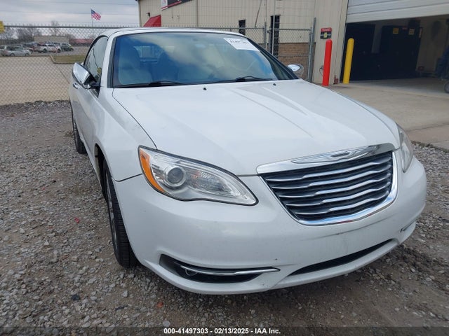 Chrysler 200 Limited 2014 1C3BCBFG7EN151917 Image 6