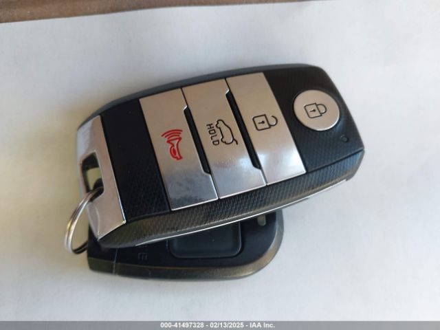 KNDP63AC1L7683250 KIA SPORTAGE S