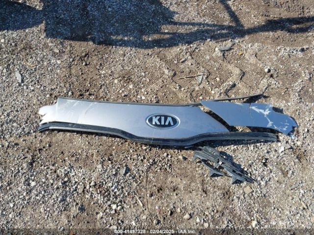KNDP63AC1L7683250 KIA SPORTAGE S