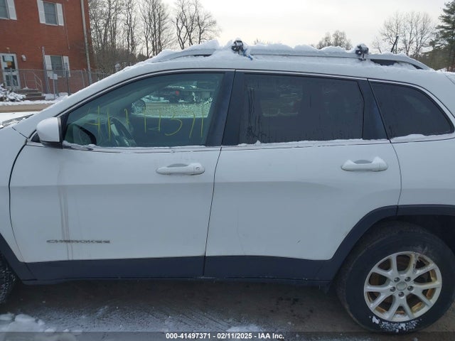 Jeep Cherokee Latitude 2016 1C4PJMCS6GW334864 Image 14