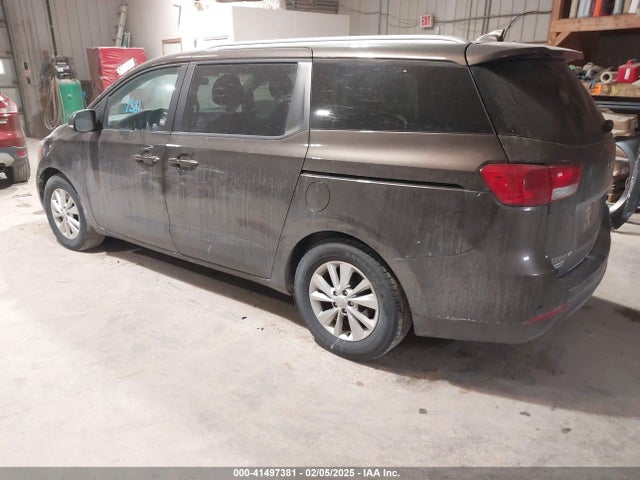 KIA SEDONA LX 2016 KNDMB5C15G6204524 Image 3