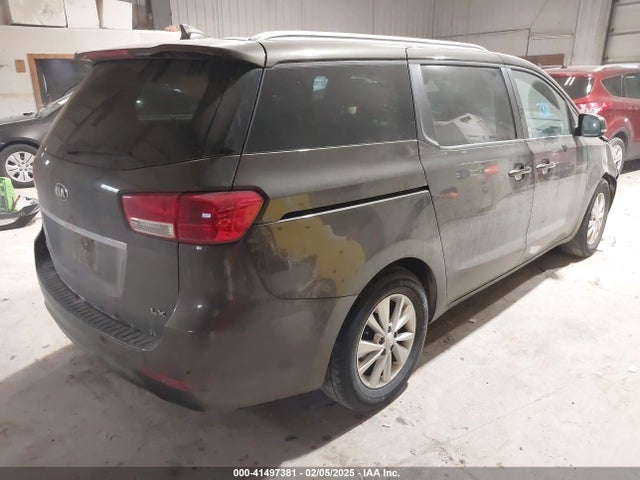 KIA SEDONA LX 2016 KNDMB5C15G6204524 Image 4