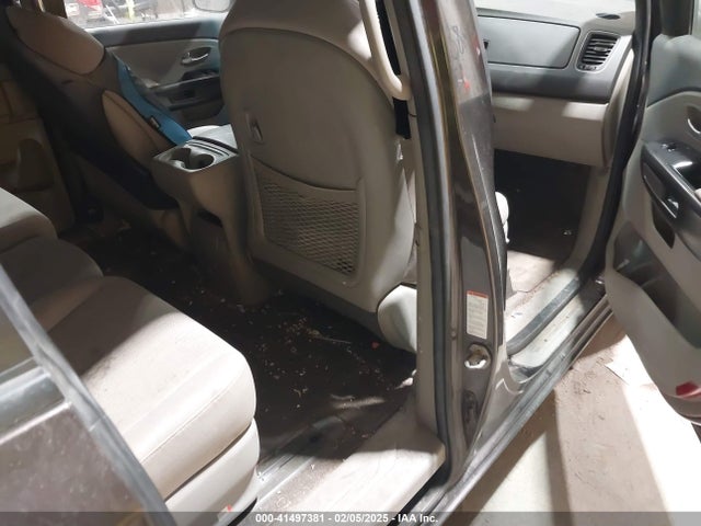 KIA SEDONA LX 2016 KNDMB5C15G6204524 Image 8