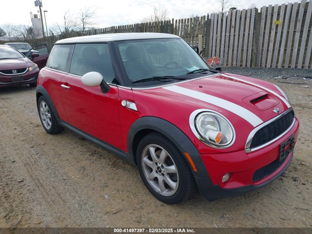 2010 MINI COOPER S WMWMF7C51ATZ74342 Photo 0