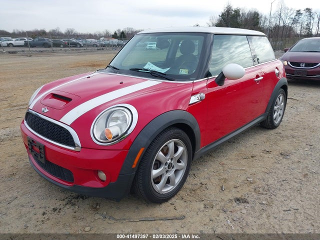 2010 MINI COOPER S WMWMF7C51ATZ74342 Photo 1
