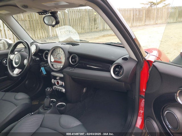 2010 MINI COOPER S WMWMF7C51ATZ74342 Photo 4