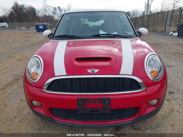 2010 MINI COOPER S WMWMF7C51ATZ74342 Photo 5
