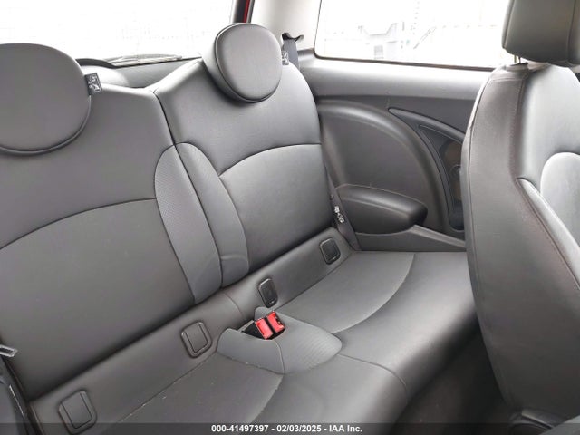 2010 MINI COOPER S WMWMF7C51ATZ74342 Photo 7