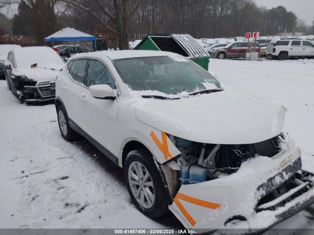 JN1BJ1CR8HW122445 Nissan Rogue Sport S