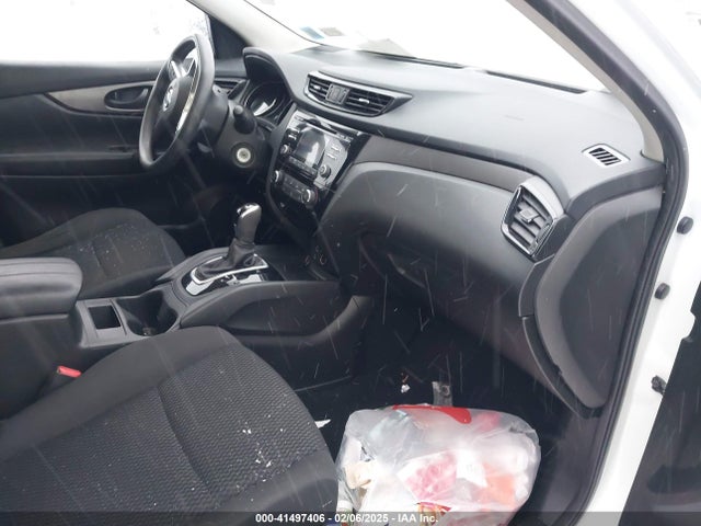 JN1BJ1CR8HW122445 Nissan Rogue Sport S