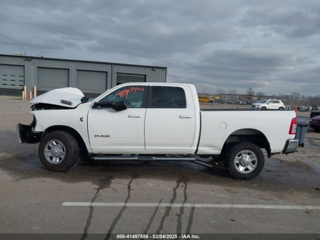 3C6UR5DL0NG103812 RAM 2500 Big Horn  4x4 6'4 Box