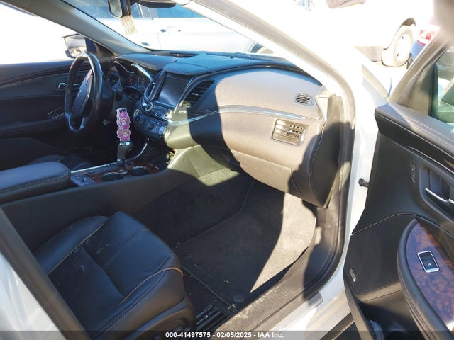 Chevrolet IMPALA 2LZ 2014 2G1155S33E9132895 Image 5