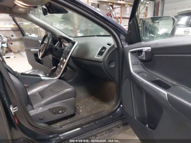 2016 VOLVO XC60 YV4612RK9G2789574 Photo 4