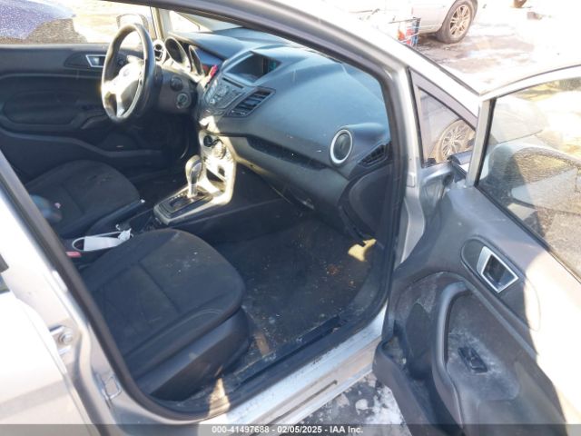 3FADP4BJ6FM204601 Ford FIESTA SE