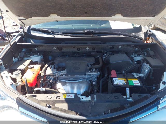 JTMZFREV5HJ720866 Toyota RAV4 LE