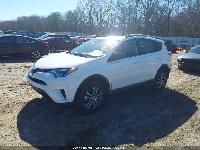 JTMZFREV5HJ720866 Toyota RAV4 LE