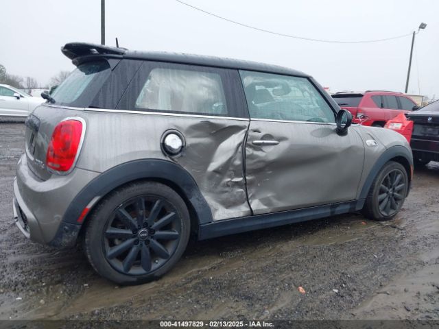 WMWXP7C59J2A47723 Mini Hardtop Cooper S