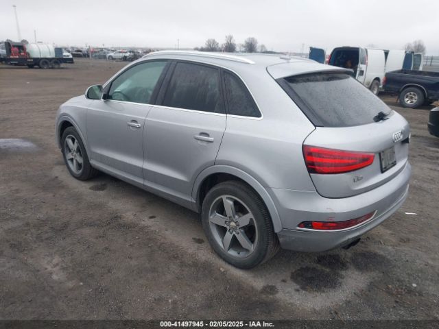WA1FFCFS7FR003768 Audi Q3 2.0t Premium Plus