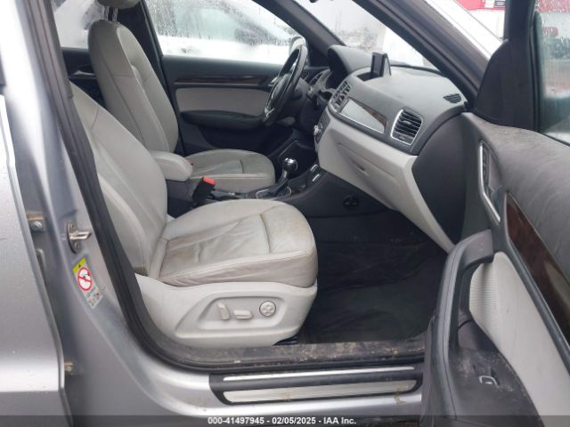 WA1FFCFS7FR003768 Audi Q3 2.0t Premium Plus