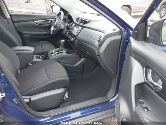 5N1AT2MT2HC881320 Nissan ROGUE SV