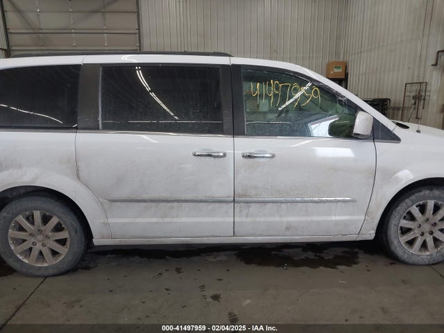 Chrysler Town & Country Touring 2016 2C4RC1BG4GR166312 Image 14