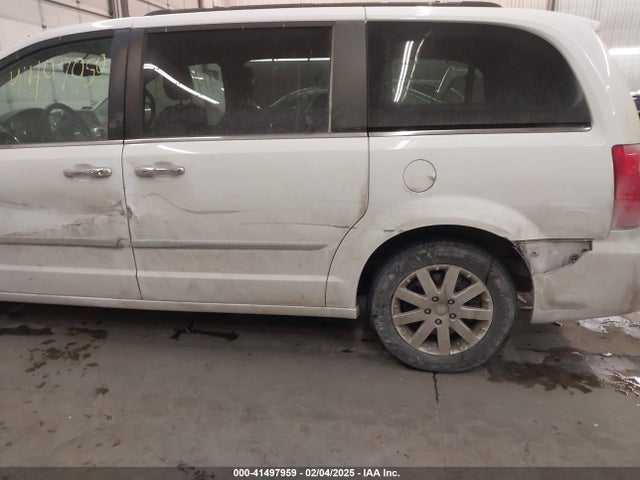Chrysler Town & Country Touring 2016 2C4RC1BG4GR166312 Image 18
