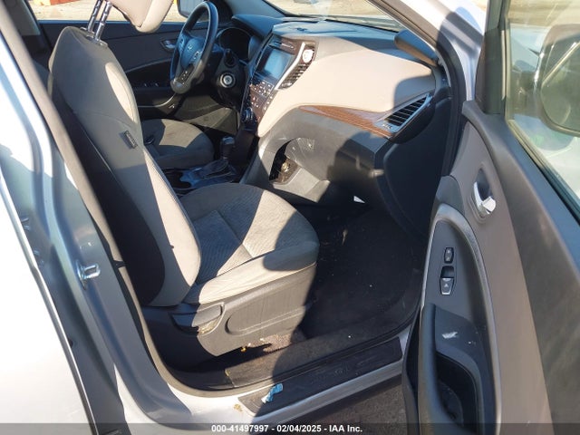 KM8SM4HF6HU184518 Hyundai Santa Fe Se
