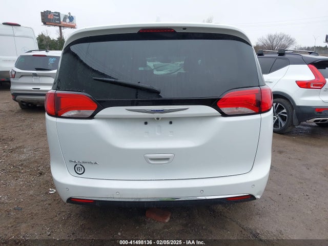 Chrysler Pacifica Touring L 2019 2C4RC1BG7KR626278 Image 16