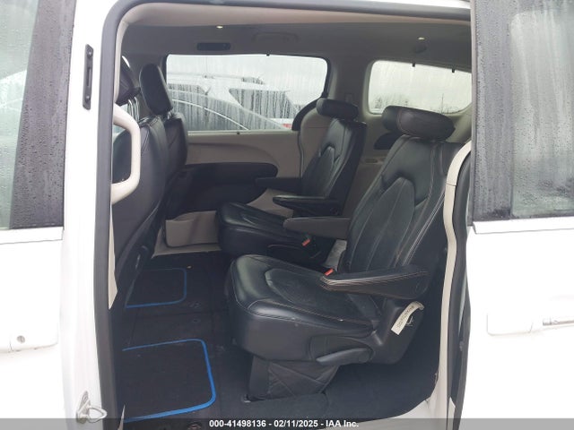 Chrysler Pacifica Touring L 2019 2C4RC1BG7KR626278 Image 17