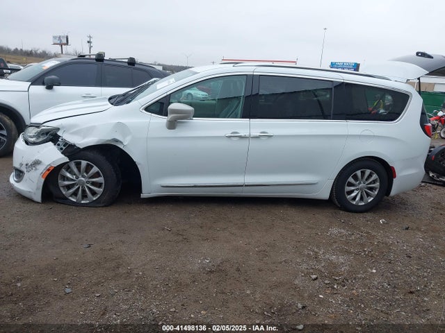 Chrysler Pacifica Touring L 2019 2C4RC1BG7KR626278 Image 3