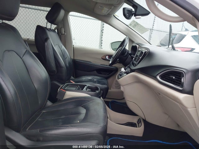 Chrysler Pacifica Touring L 2019 2C4RC1BG7KR626278 Image 5