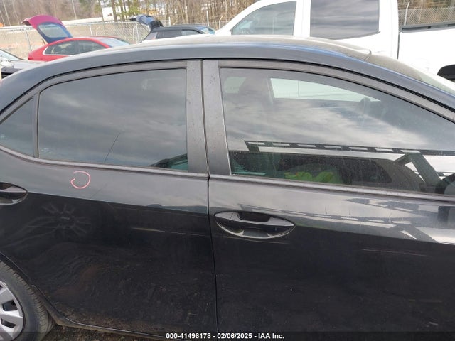 41498178 :رقم المزاد ، 2T1BURHEXFC357637 vin ، 2015 Toyota Corolla Le مزاد بيع
