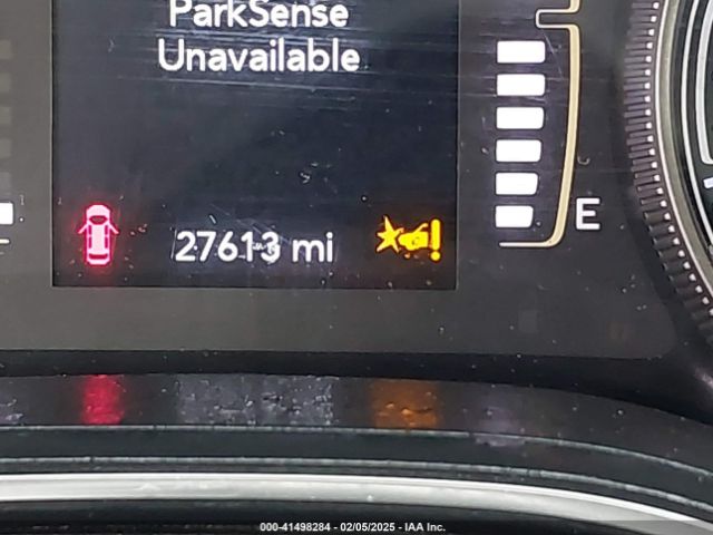 1C4PJLLB8LD611093 Jeep Cherokee Altitude Fwd