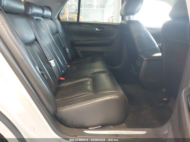 2011 CADILLAC DTS 1G6KD5E61BU123943 Photo 7