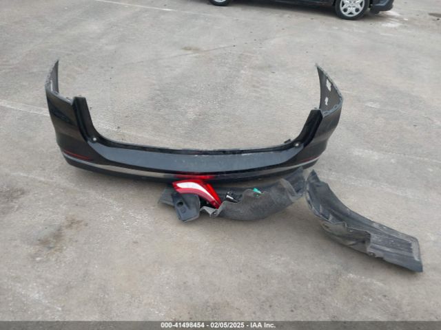 2GNAXSEVXJ6222643 Chevrolet EQUINOX LT
