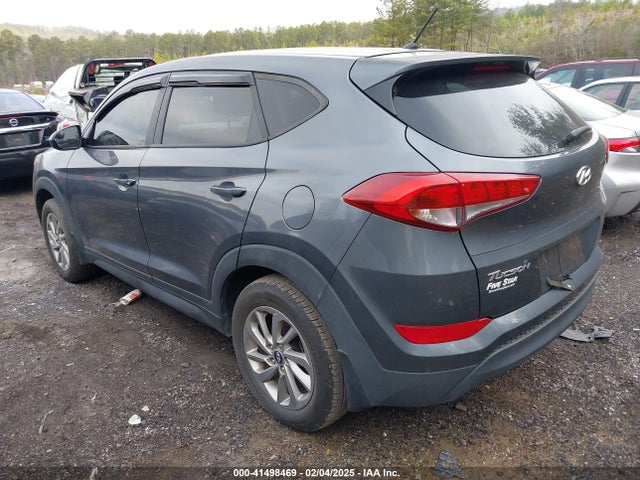 Hyundai TUCSON SE 2018 KM8J23A49JU621373 Image 3