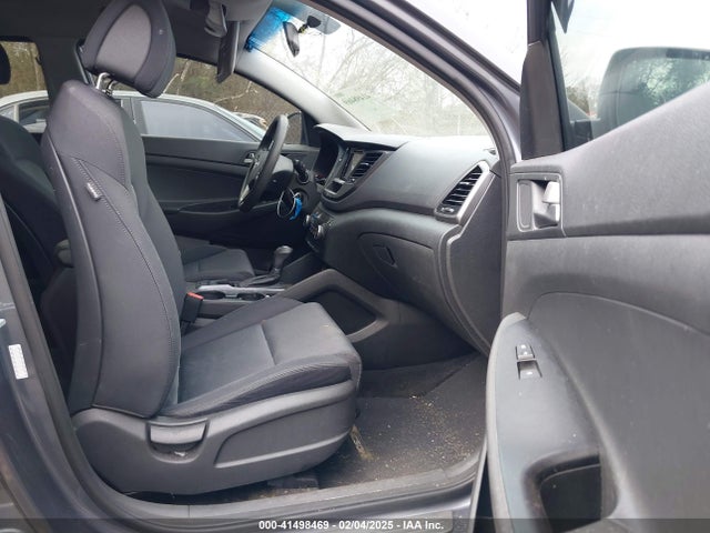 Hyundai TUCSON SE 2018 KM8J23A49JU621373 Image 5