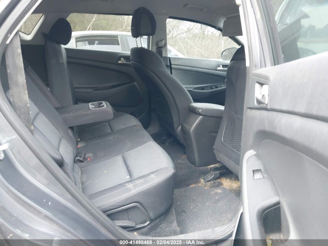 Hyundai TUCSON SE 2018 KM8J23A49JU621373 Image 8